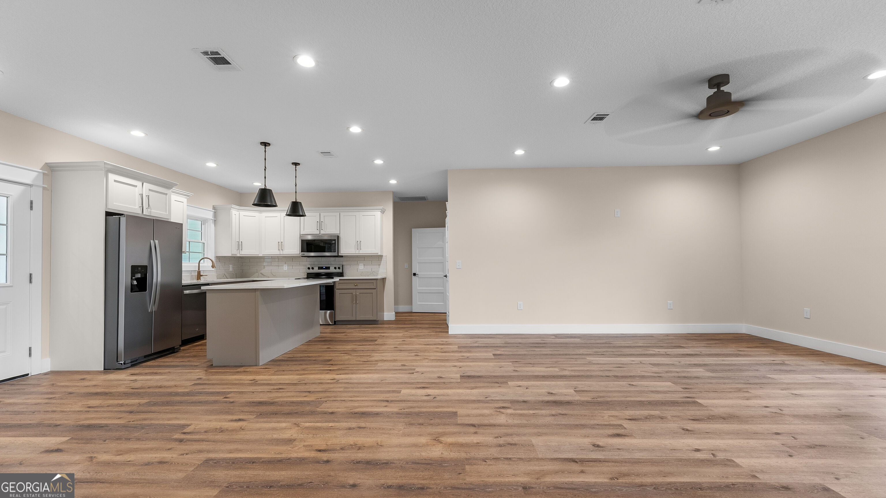 367 Ricardo St Property Photo 16