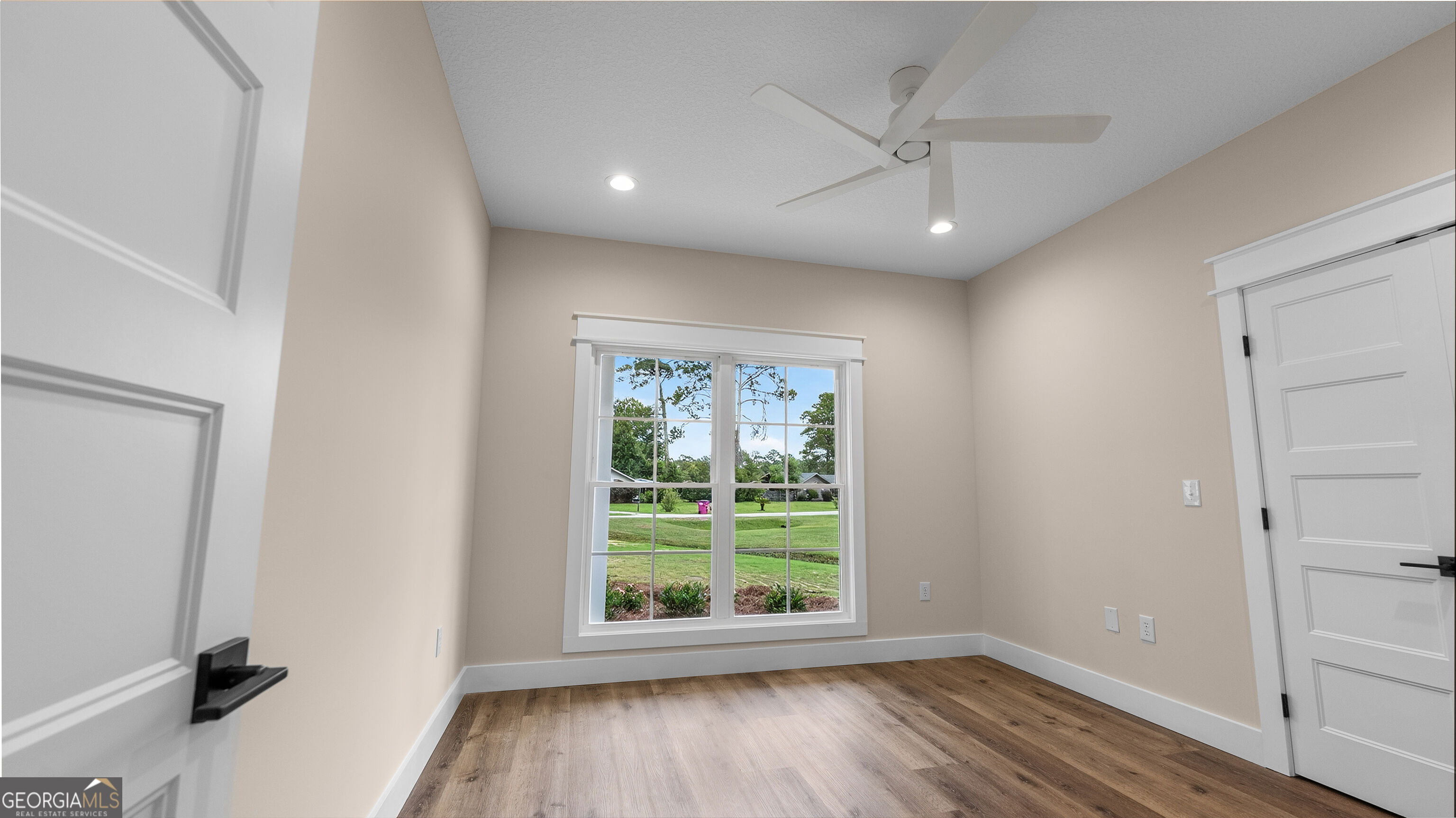 367 Ricardo St Property Photo 31