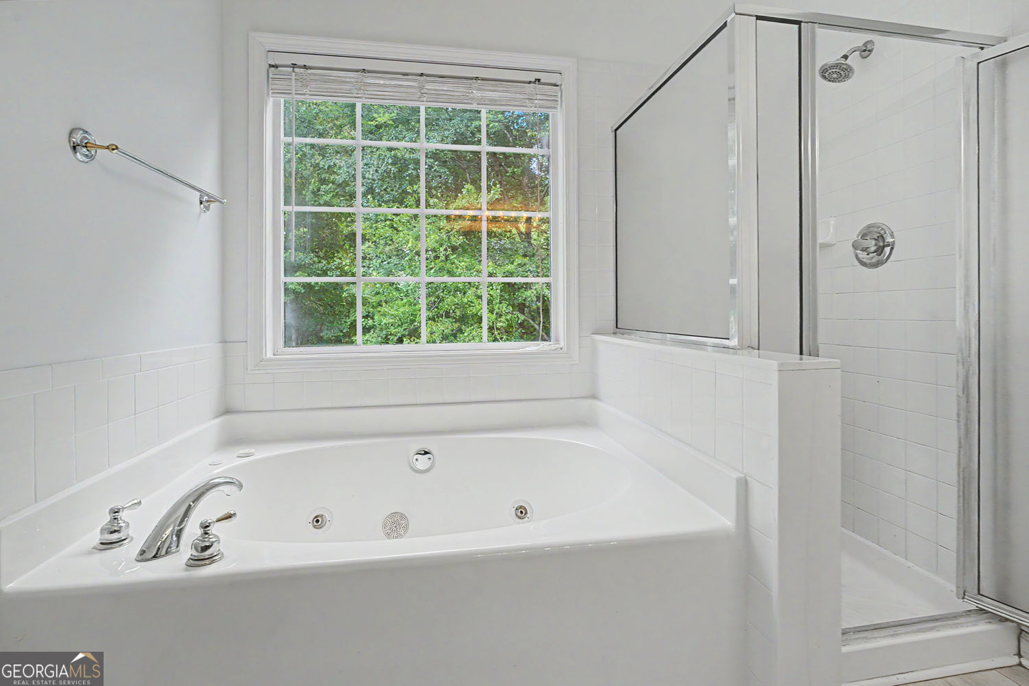 1702 Imperial Court Property Photo 12