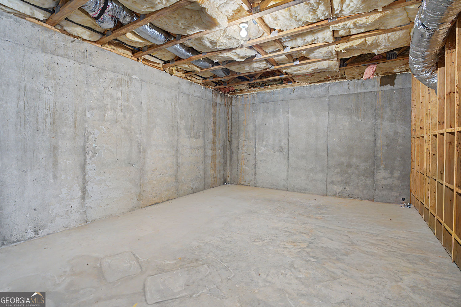 1702 Imperial Court Property Photo 34