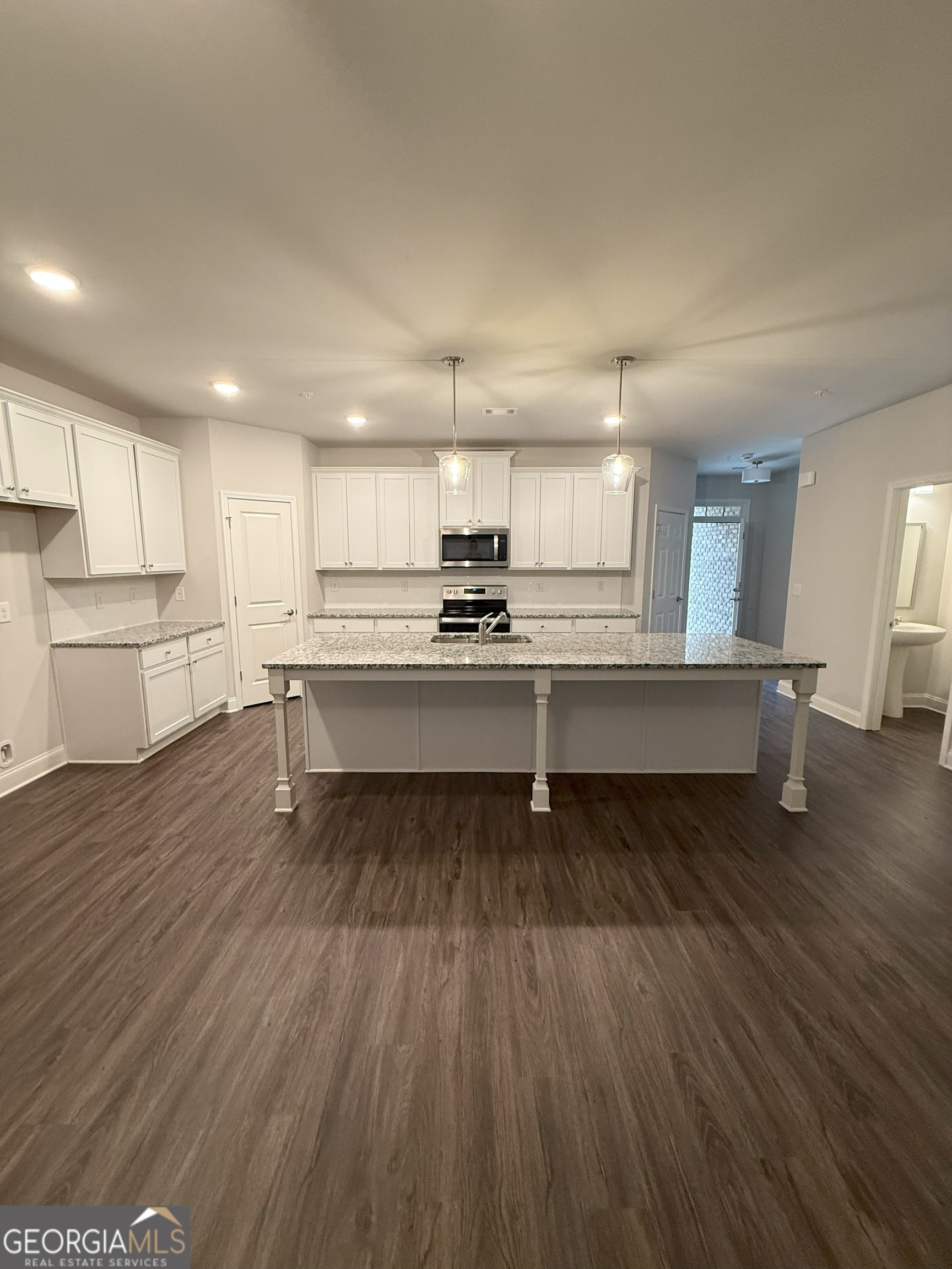 2576 Mills Commons Drive Property Photo 6