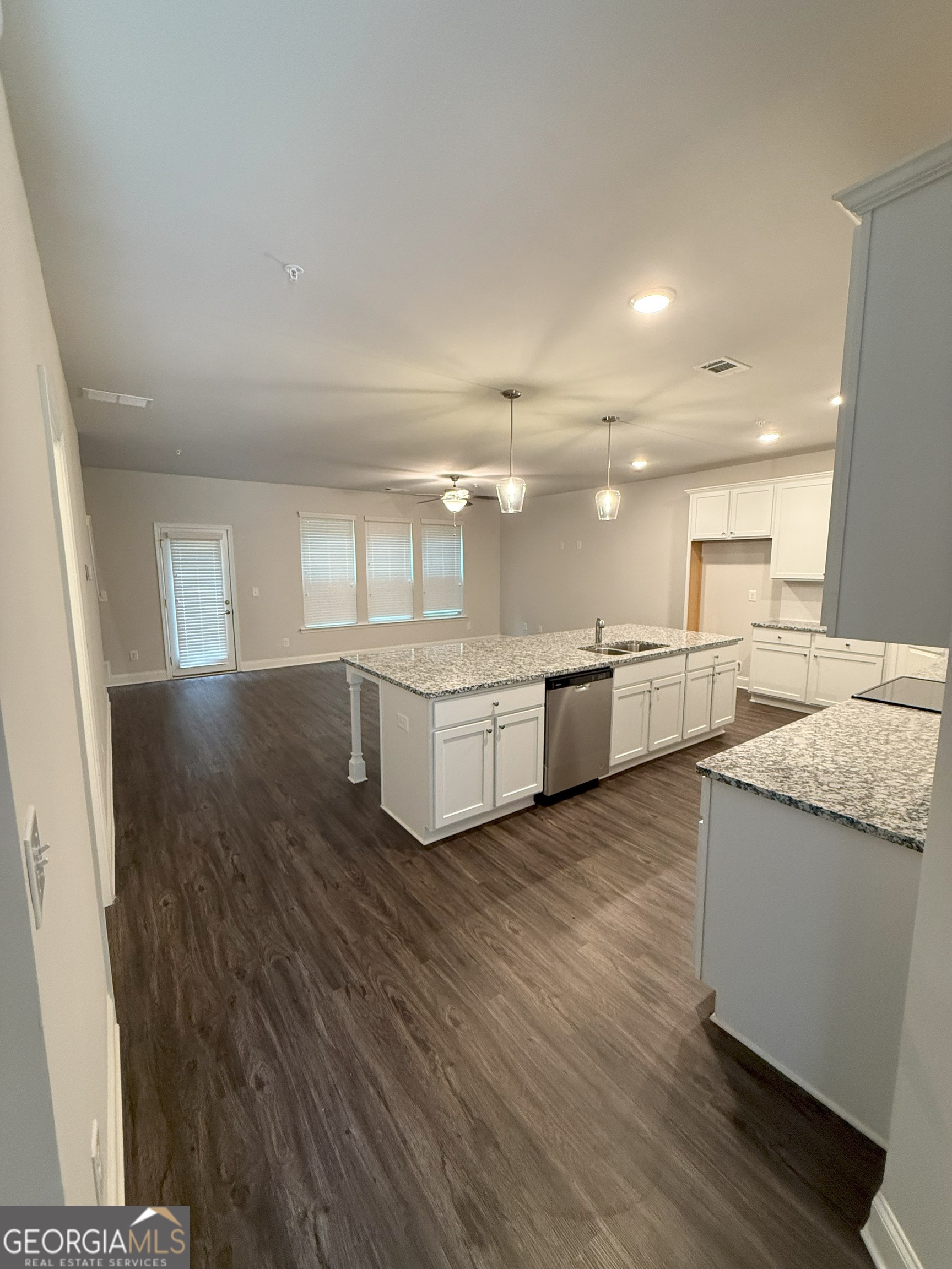 2576 Mills Commons Drive Property Photo 14