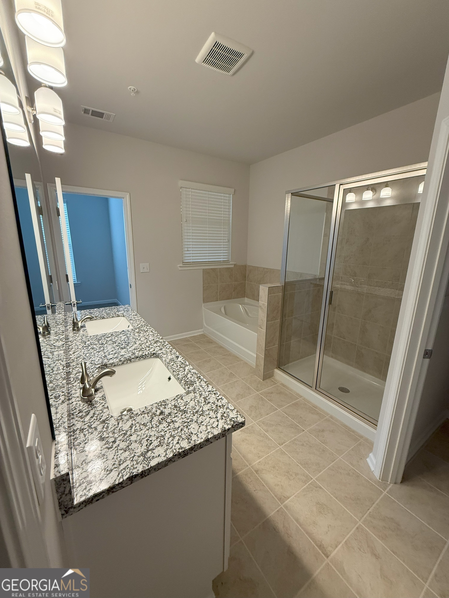 2576 Mills Commons Drive Property Photo 17