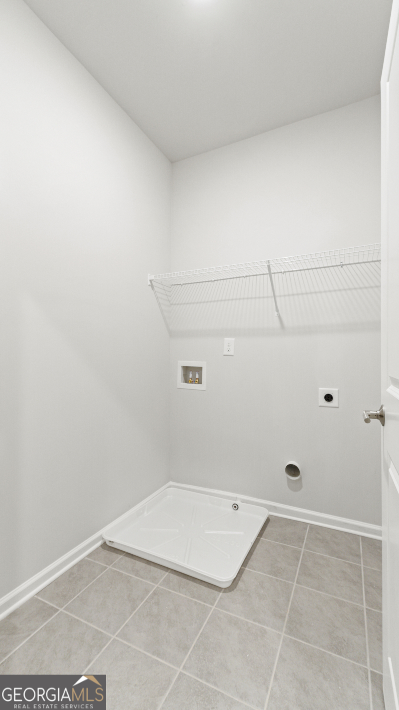 2576 Mills Commons Drive Property Photo 21