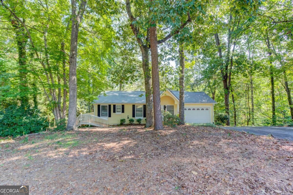 3629 Lakeview Drive Property Photo 1