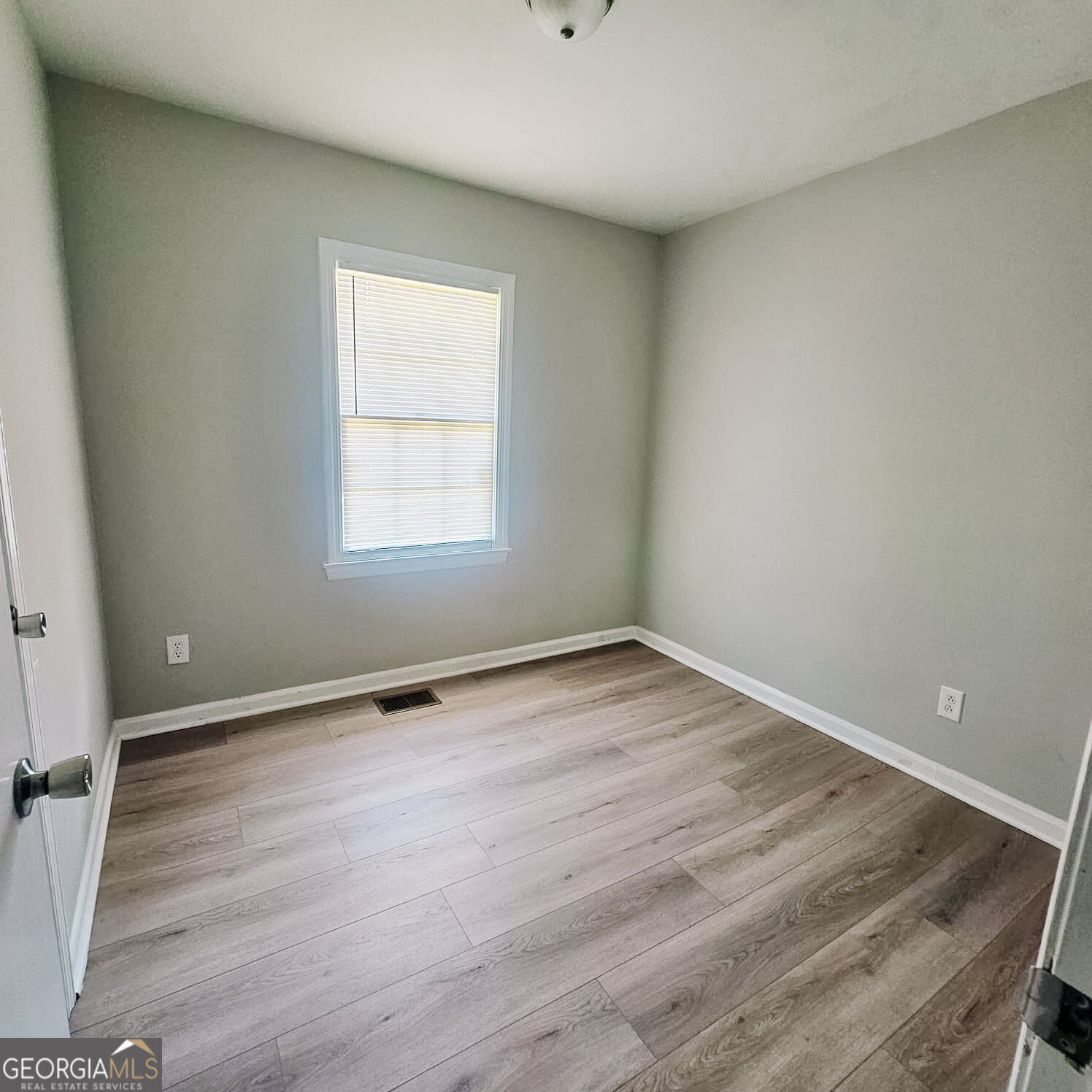203 Briardale Avenue Property Photo 5