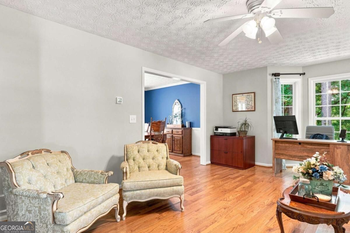 5821 Silverthorn Drive Property Photo 12