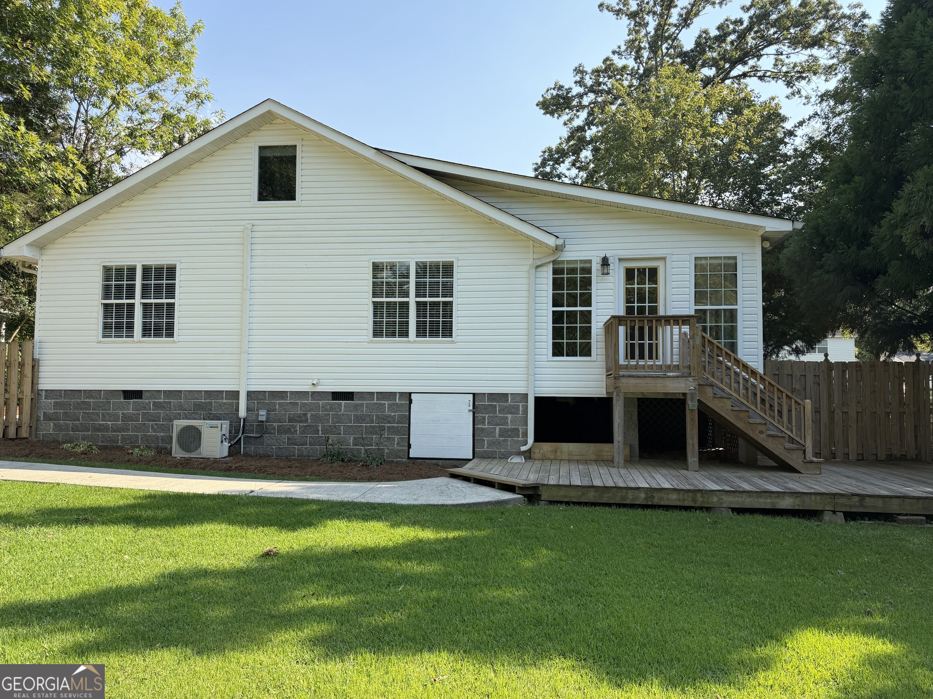 106 Robin Street Nw Property Photo 13