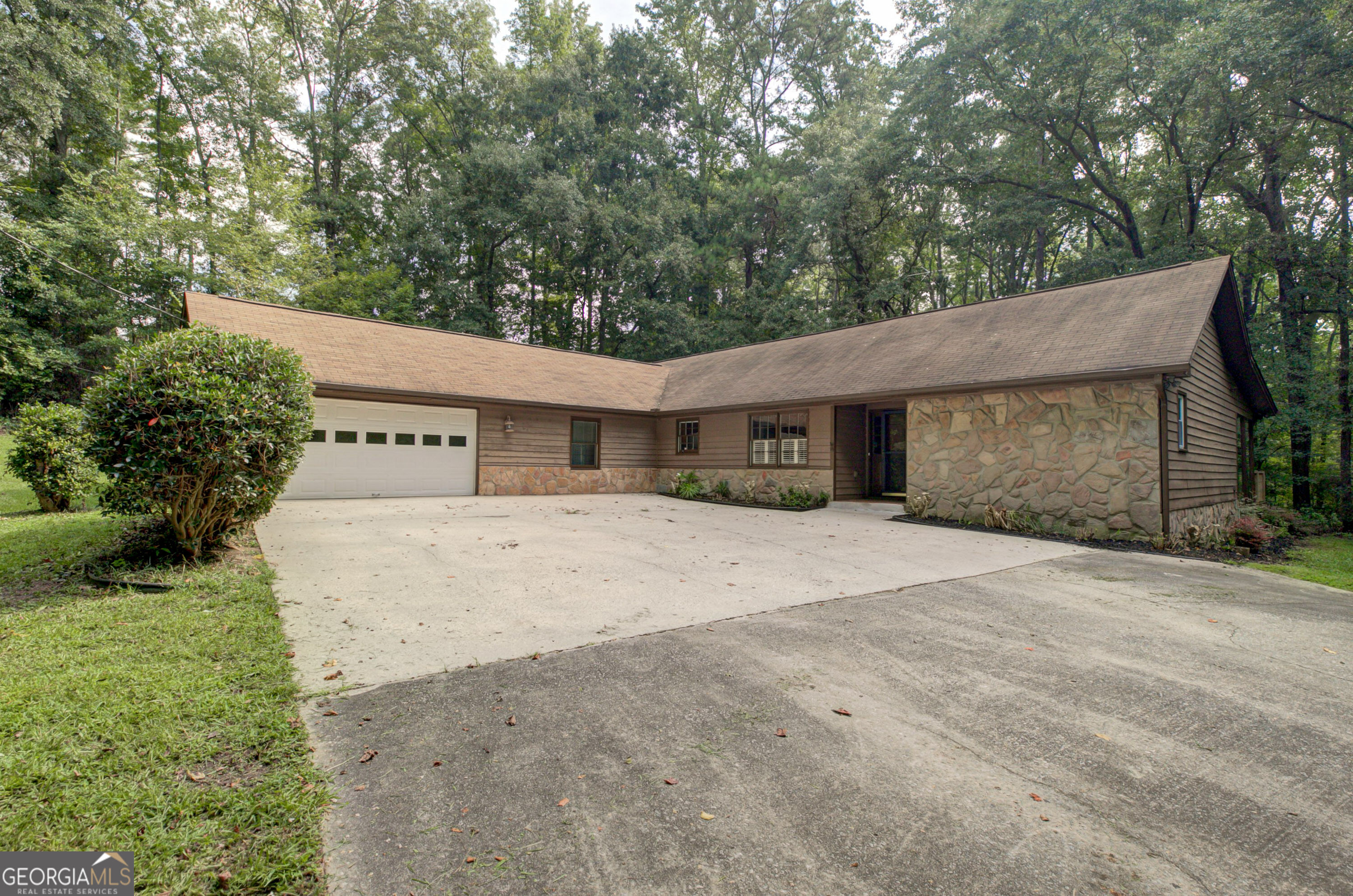 115 Westbourne Drive Property Photo 1