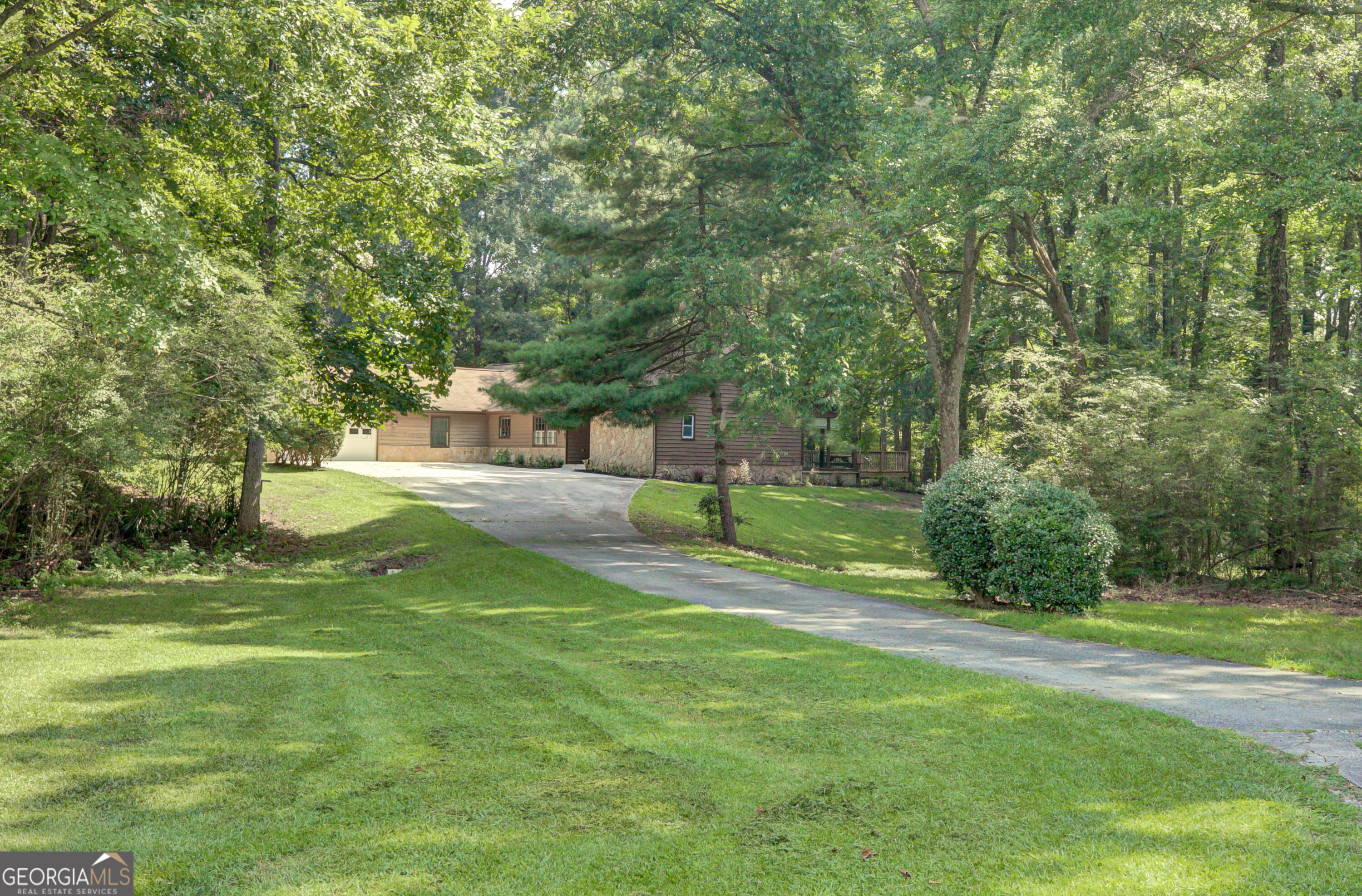 115 Westbourne Drive Property Photo 34