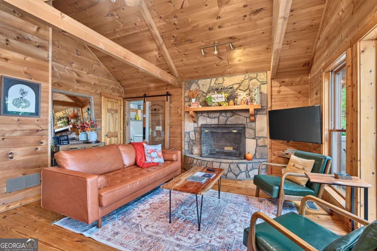778 Walnut Mountain Road Property Photo 4