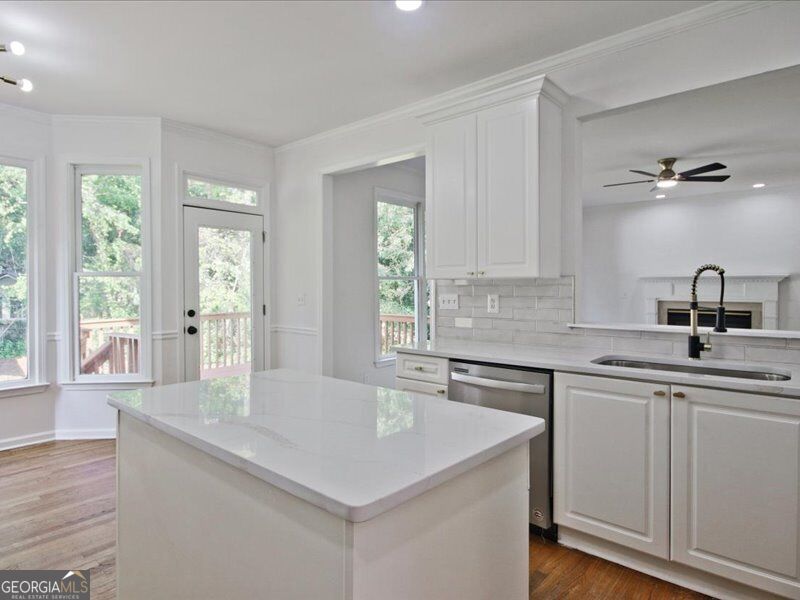 2265 Amberbrook Lane Property Photo 17
