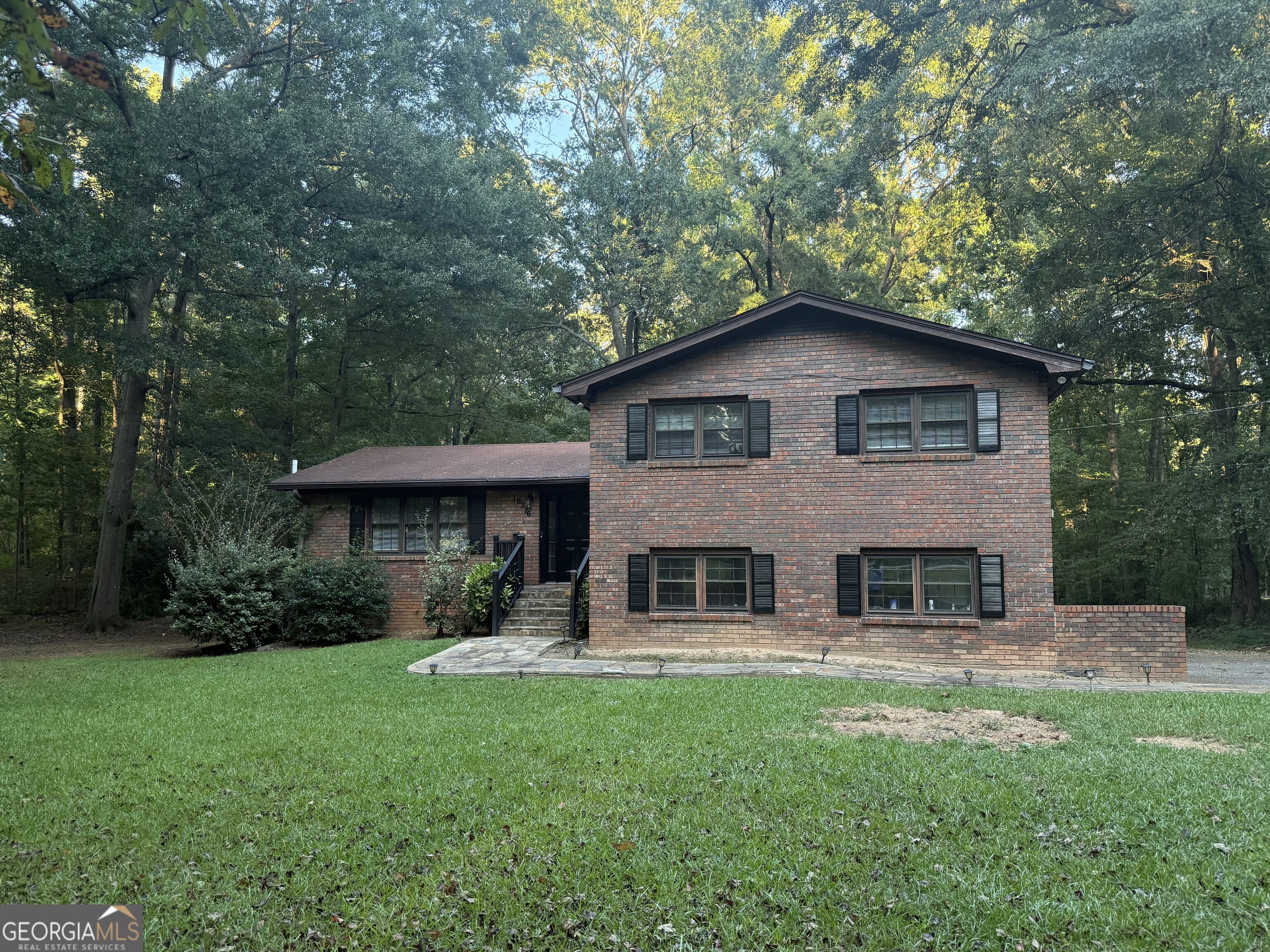 10376 Fitzgerald Road Property Photo 1