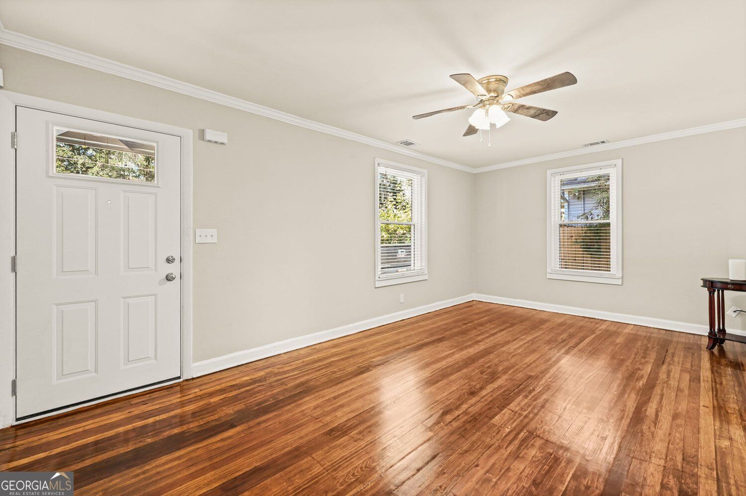 2447 Crestview Avenue Property Photo 7