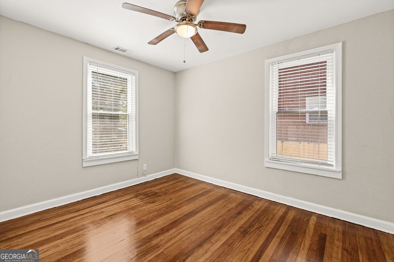 2447 Crestview Avenue Property Photo 18