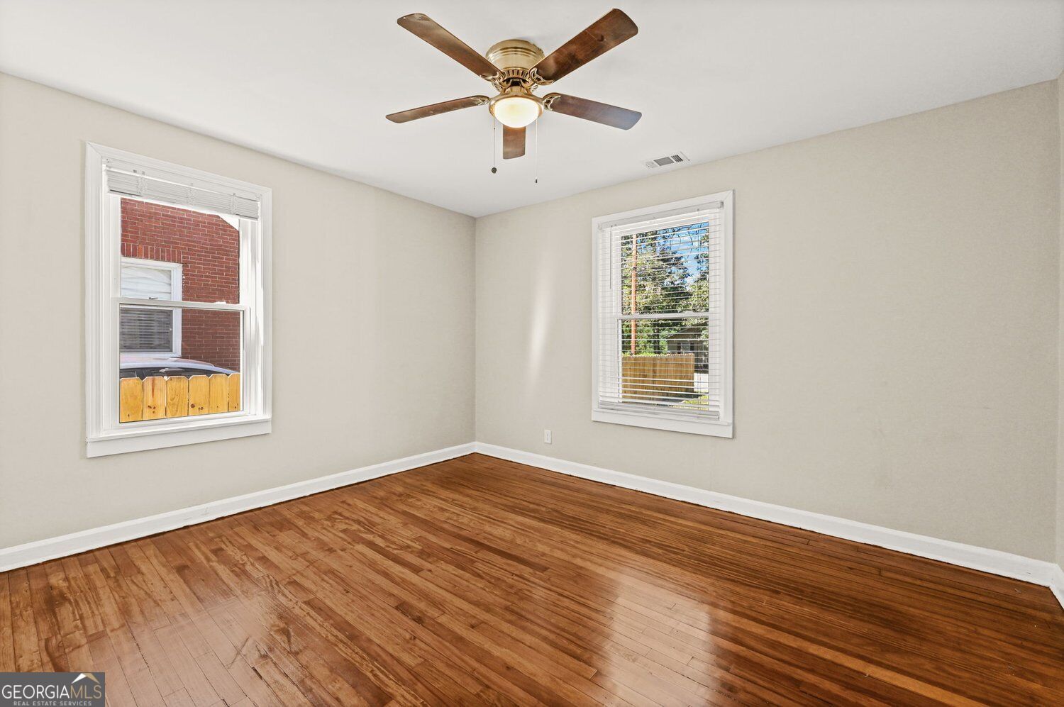 2447 Crestview Avenue Property Photo 20