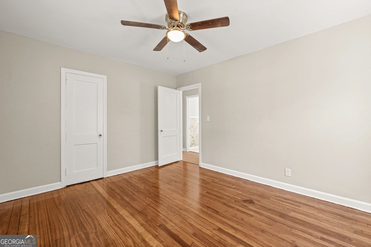2447 Crestview Avenue Property Photo 21