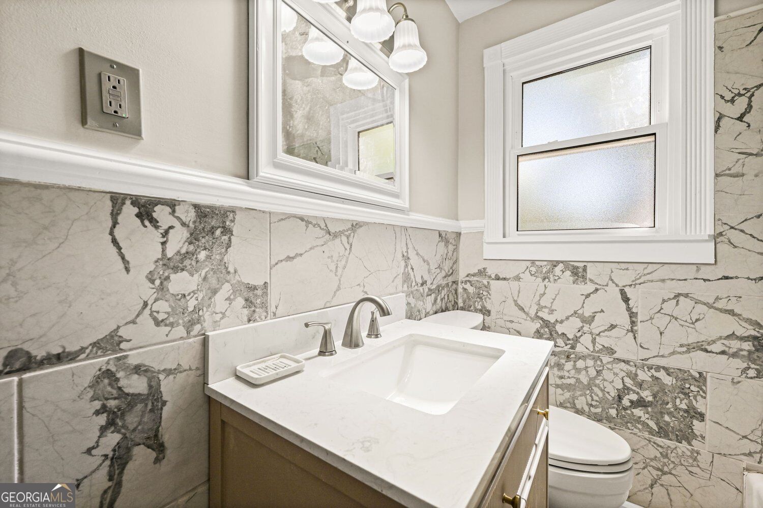 2447 Crestview Avenue Property Photo 23