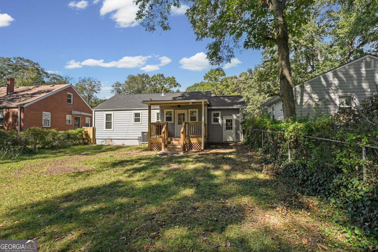 2447 Crestview Avenue Property Photo 27