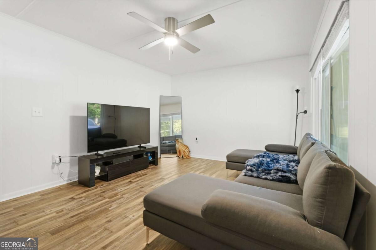 360 Martin Circle Property Photo 16