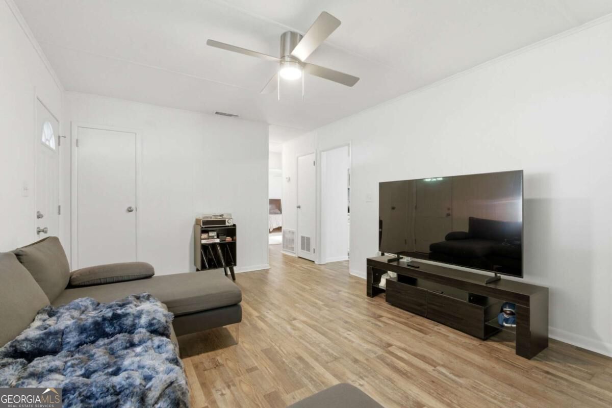 360 Martin Circle Property Photo 17