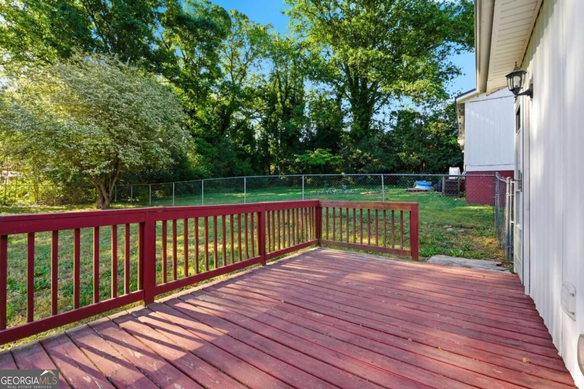 360 Martin Circle Property Photo 44
