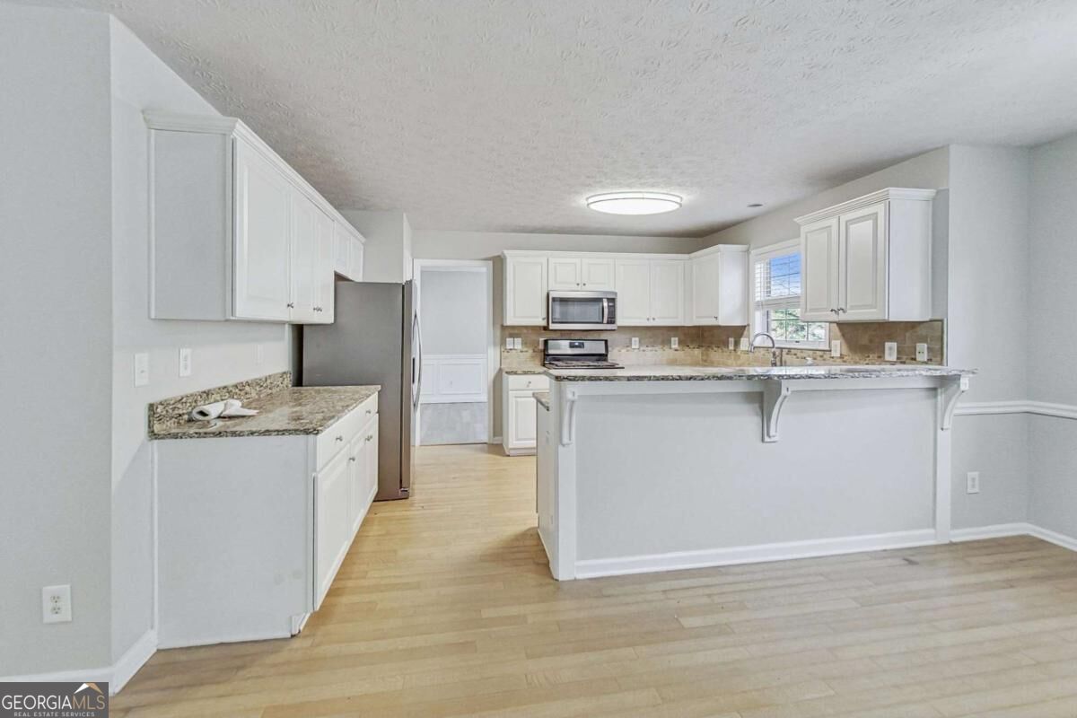 326 Canterbury Plac Drive Property Photo 7