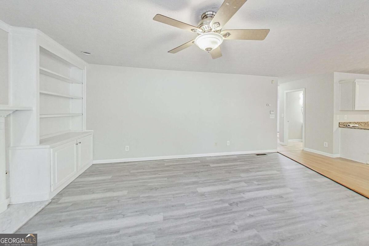326 Canterbury Plac Drive Property Photo 21