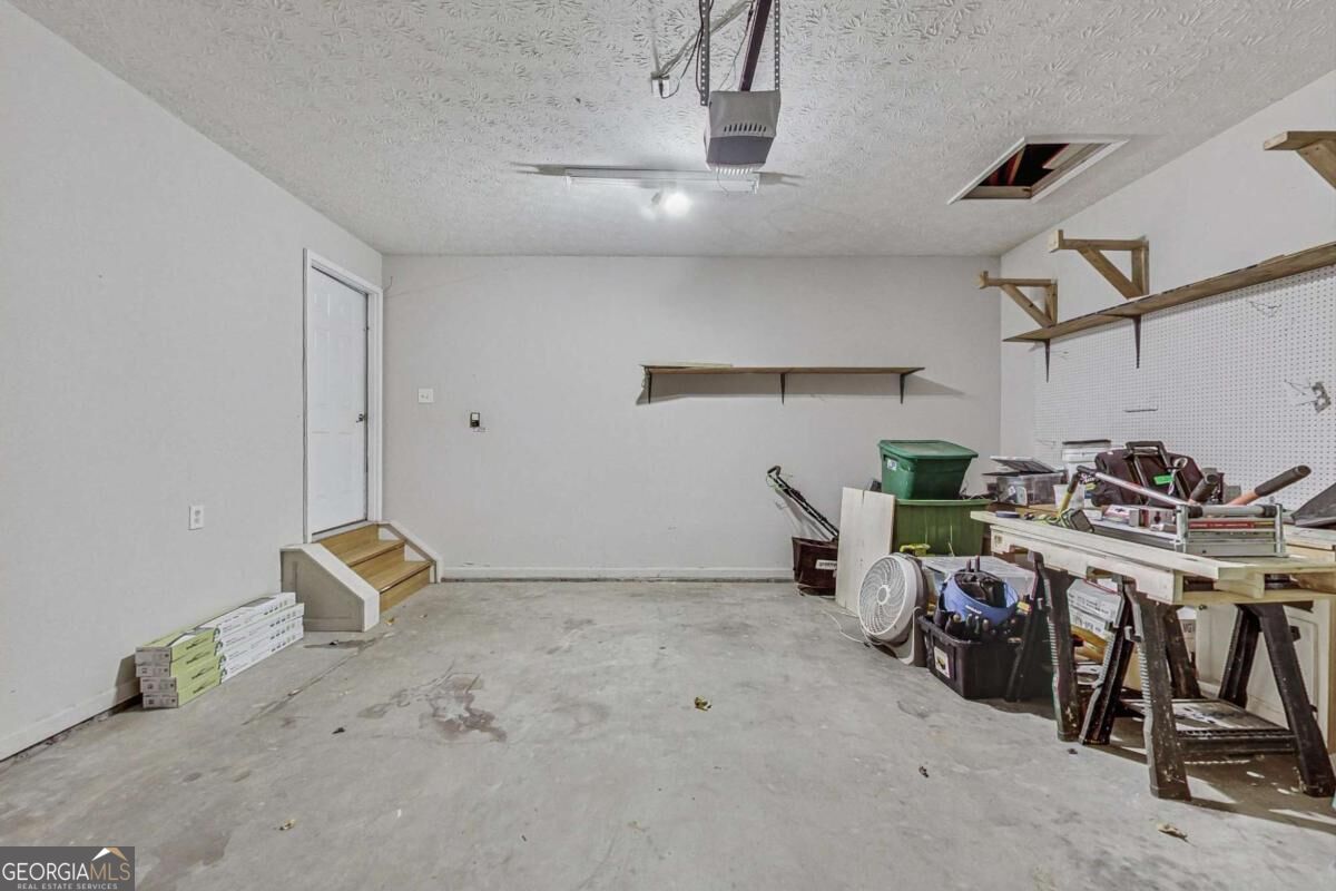 326 Canterbury Plac Drive Property Photo 48