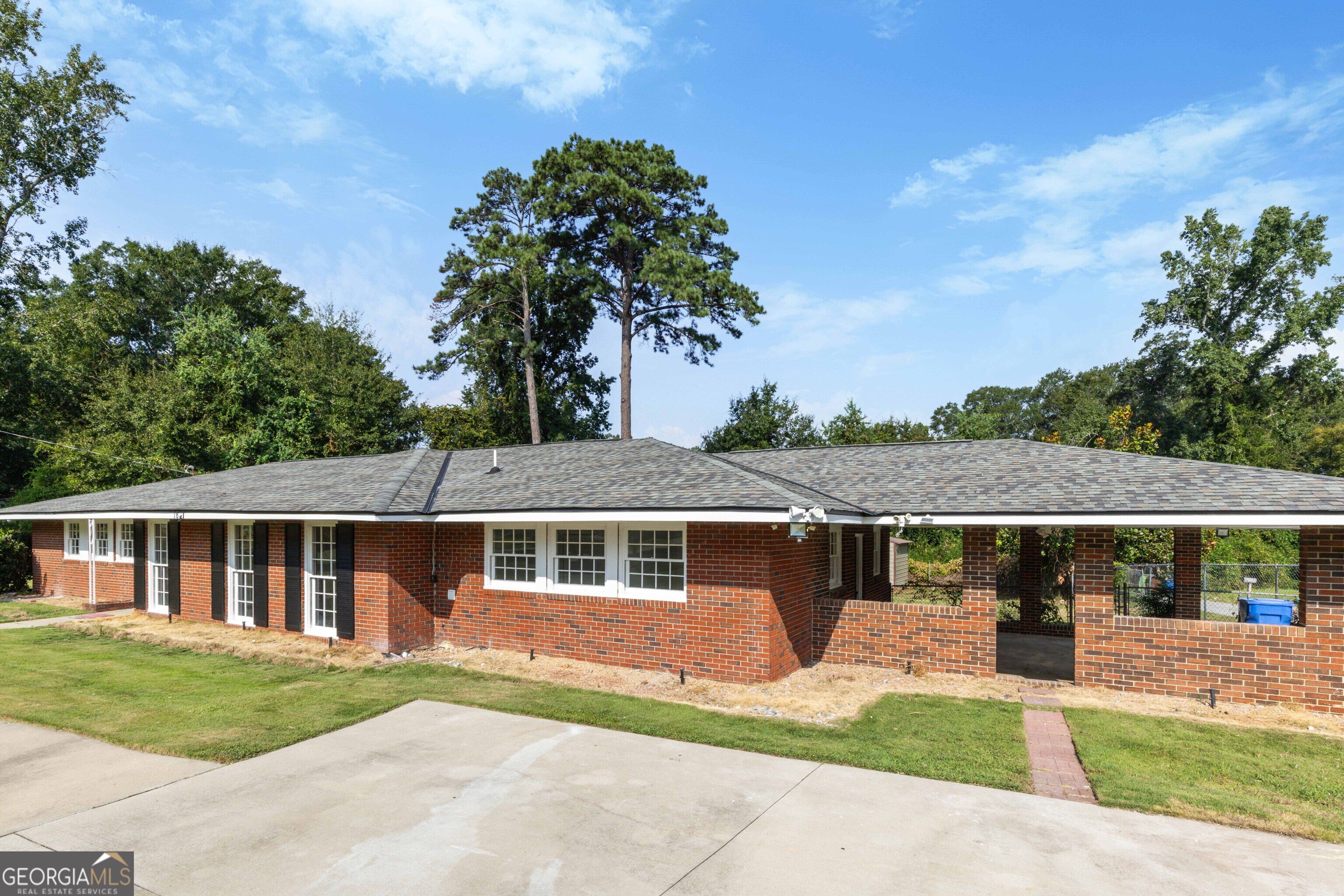 1841 Celeste Drive Property Photo 6