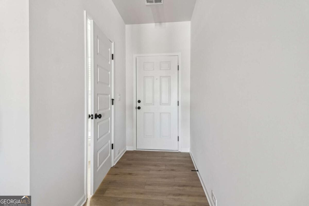 706 Shetland Trail Property Photo 4