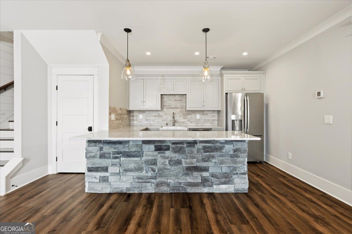 166 Waters Edge Drive Property Photo 38