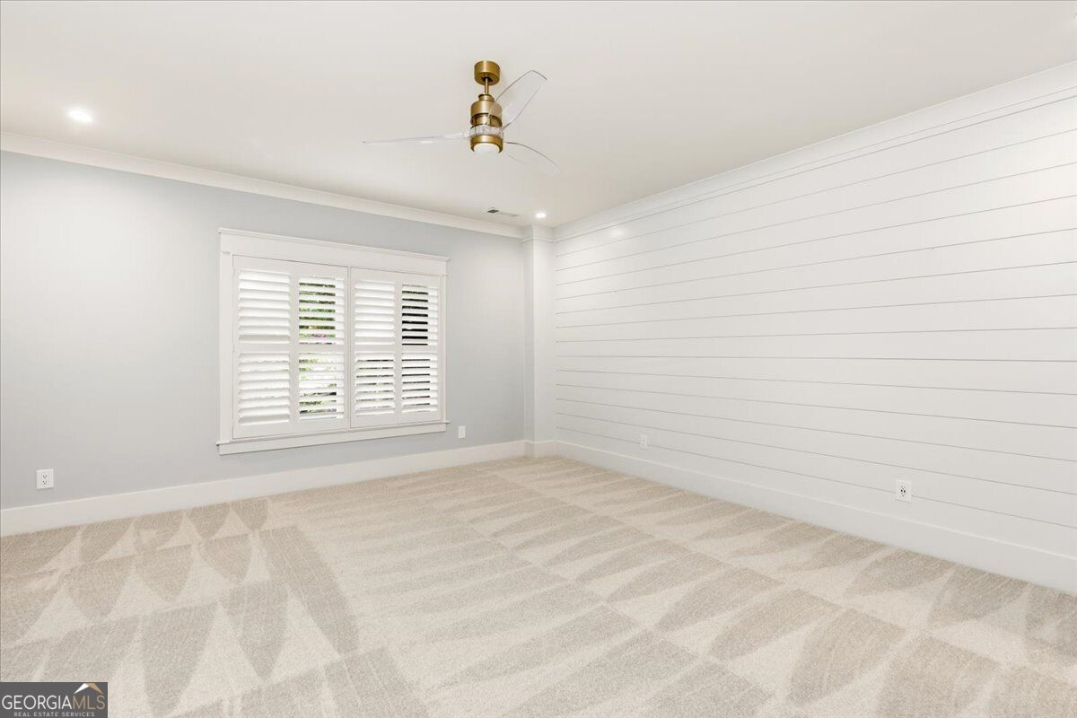166 Waters Edge Drive Property Photo 40