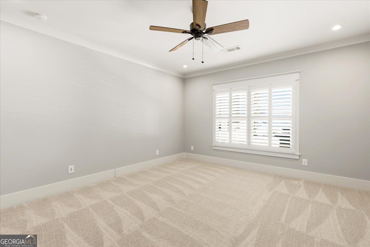 166 Waters Edge Drive Property Photo 44