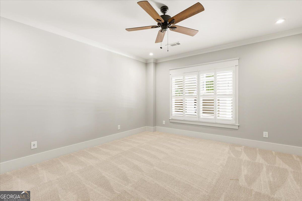 166 Waters Edge Drive Property Photo 46