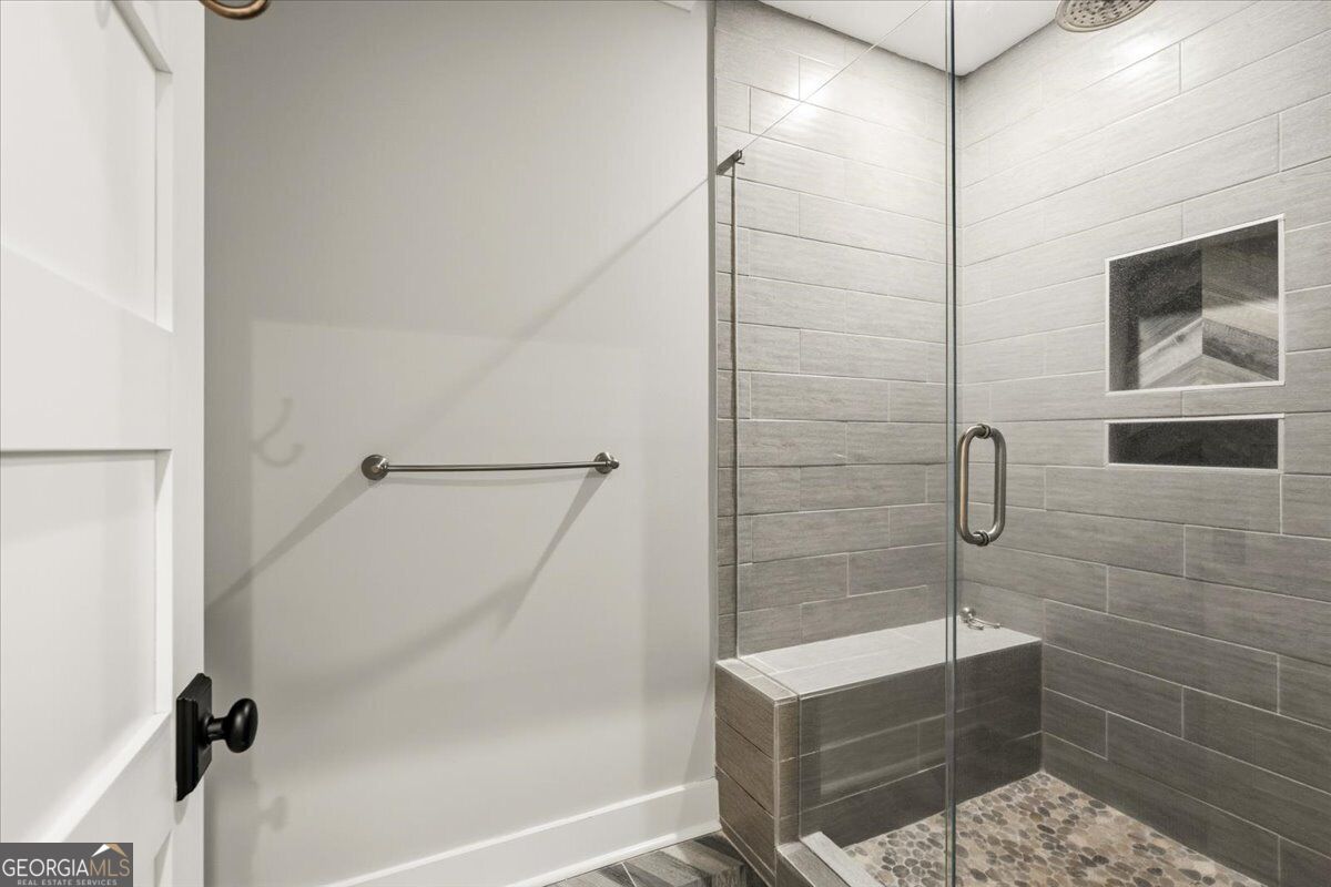 166 Waters Edge Drive Property Photo 49