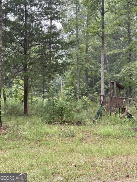 0 Young Property Photo 2