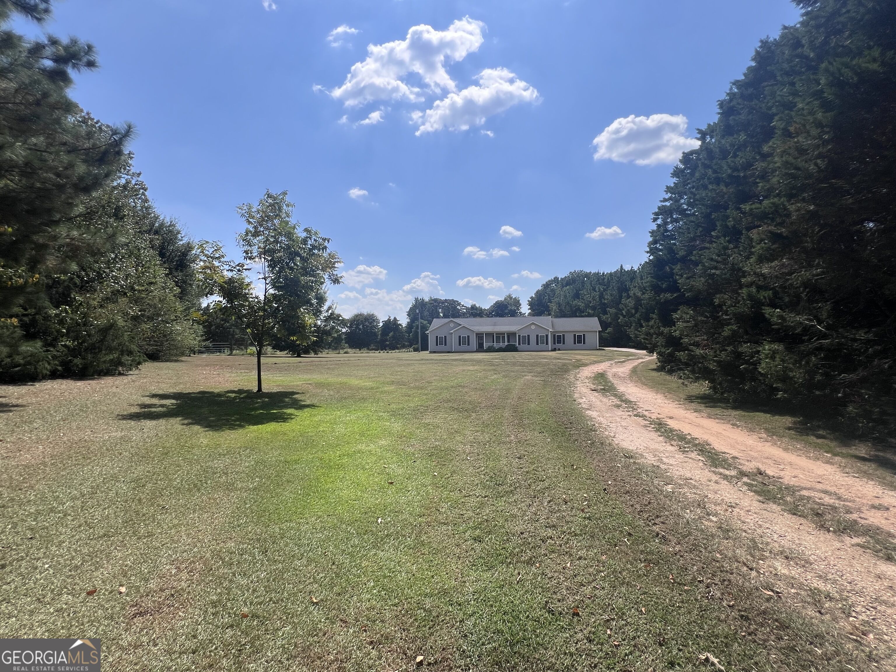 135 Hunt Road Property Photo 2