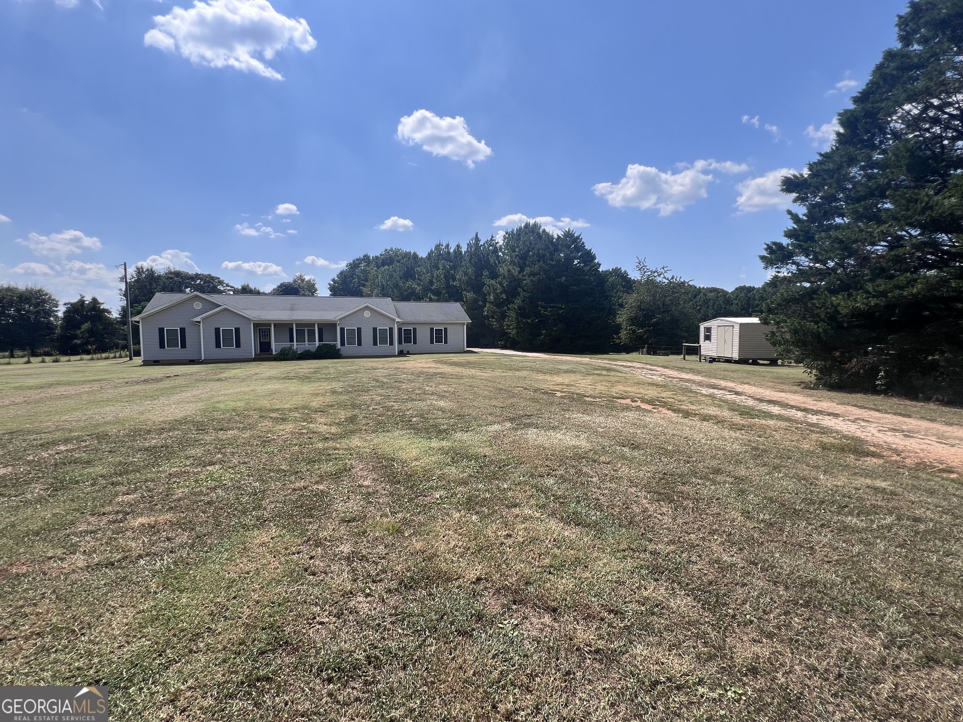 135 Hunt Road Property Photo 4