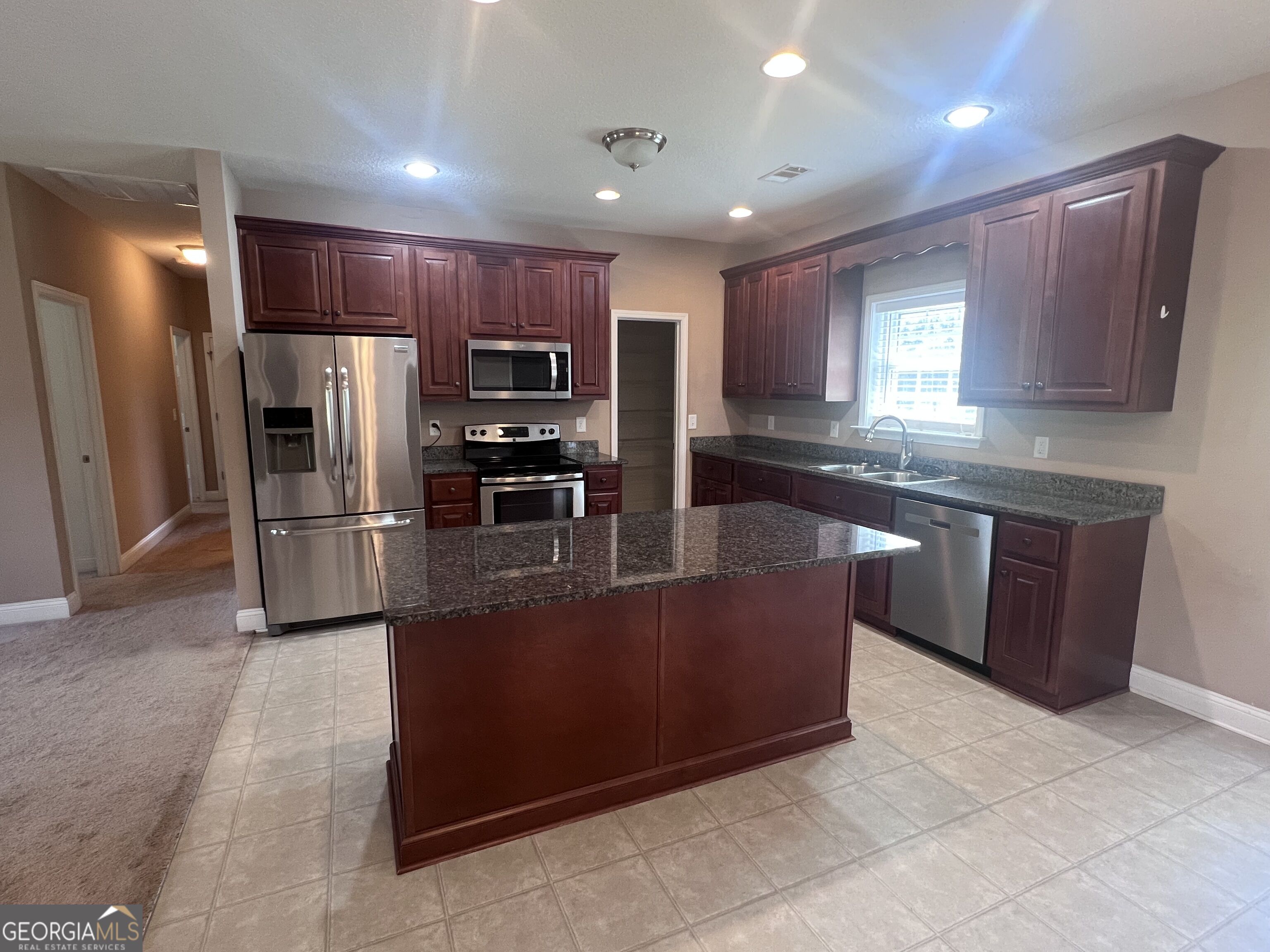 135 Hunt Road Property Photo 8