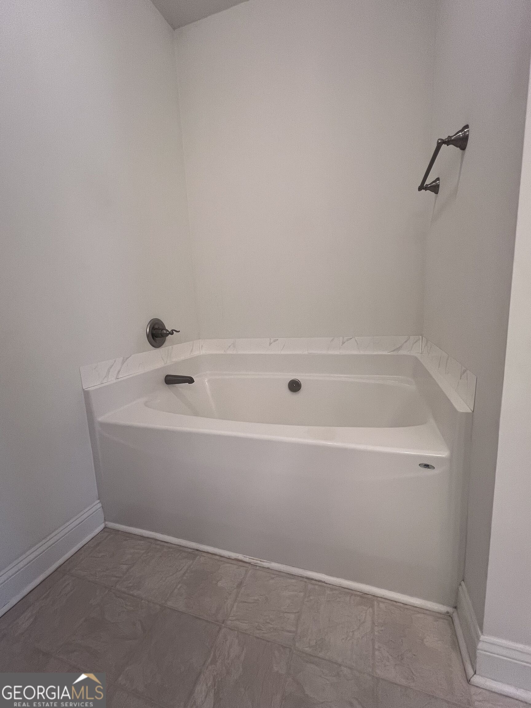135 Hunt Road Property Photo 16