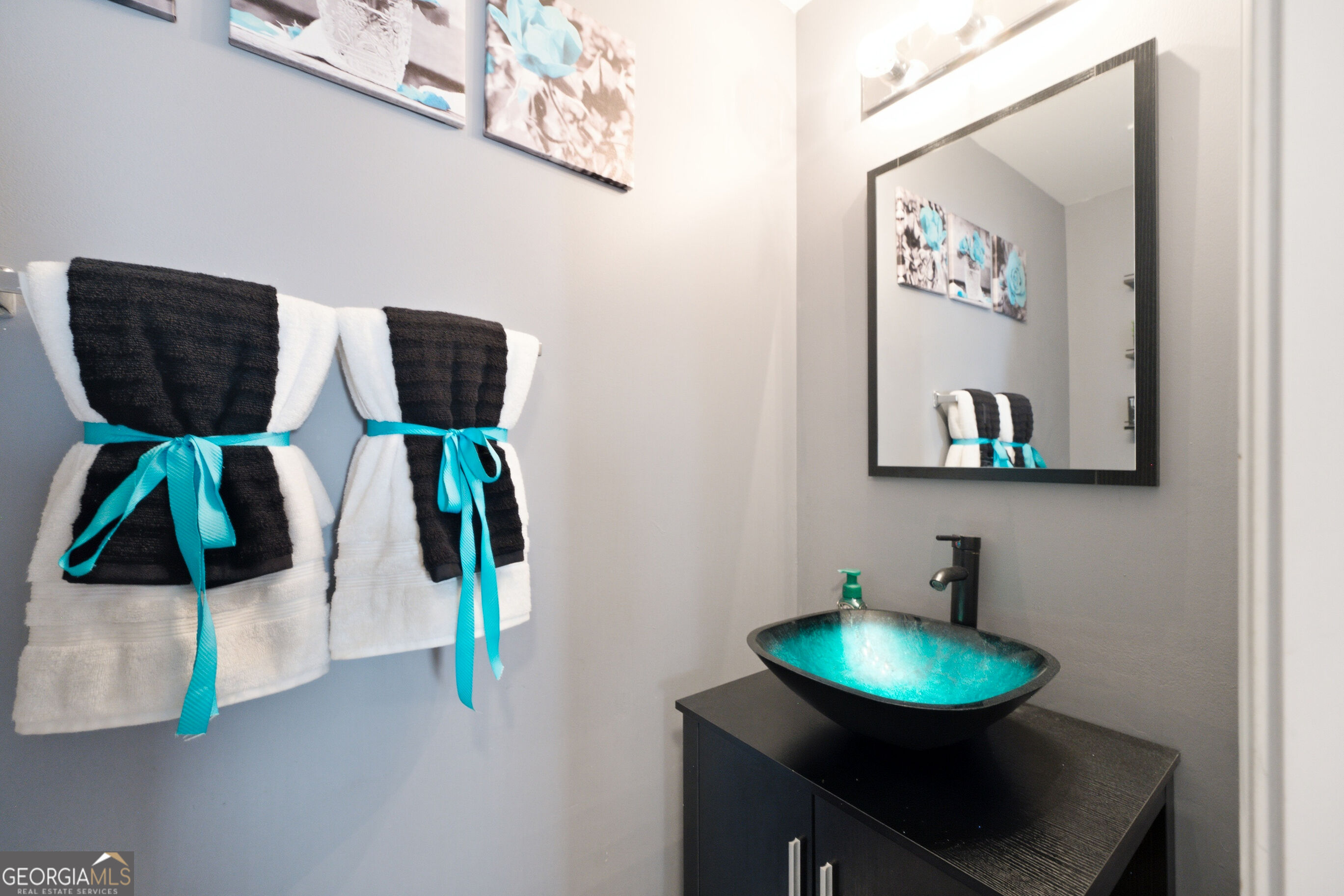 3672 Rosebud Park Drive Property Photo 4