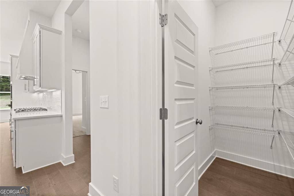 8480 Creekside Overlook Drive Property Photo 12
