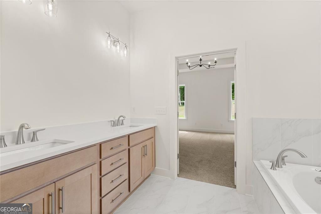 8480 Creekside Overlook Drive Property Photo 23