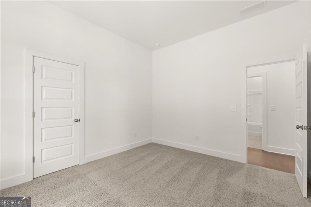 8480 Creekside Overlook Drive Property Photo 30