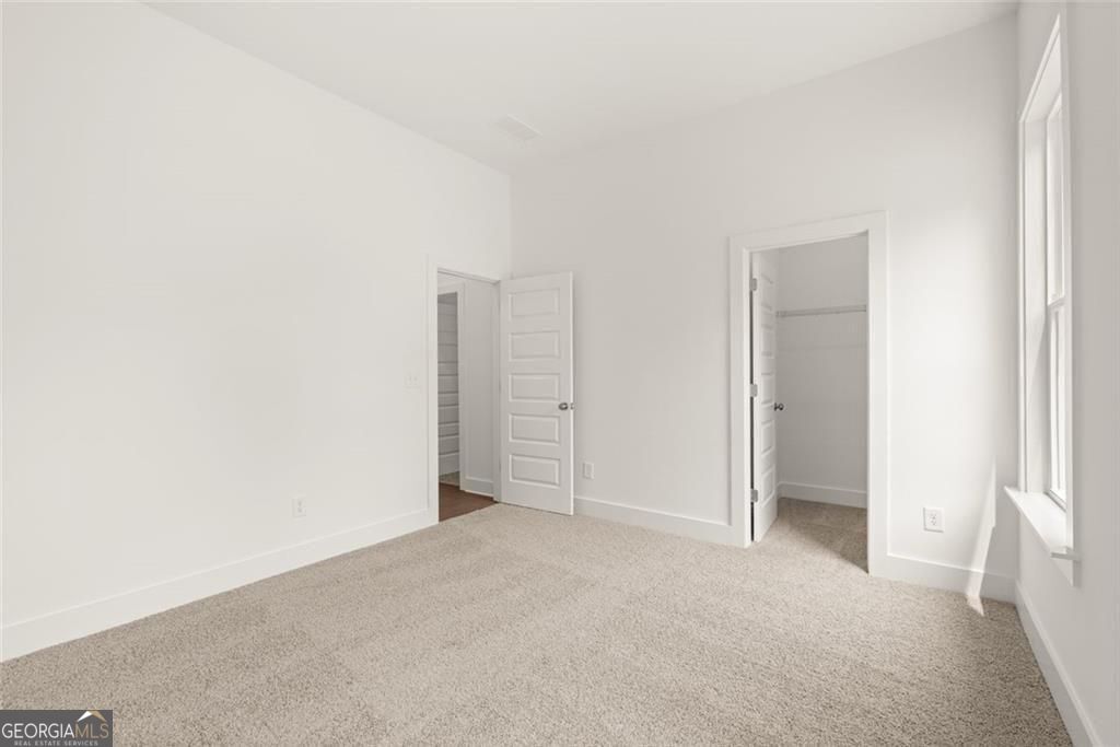 8480 Creekside Overlook Drive Property Photo 32