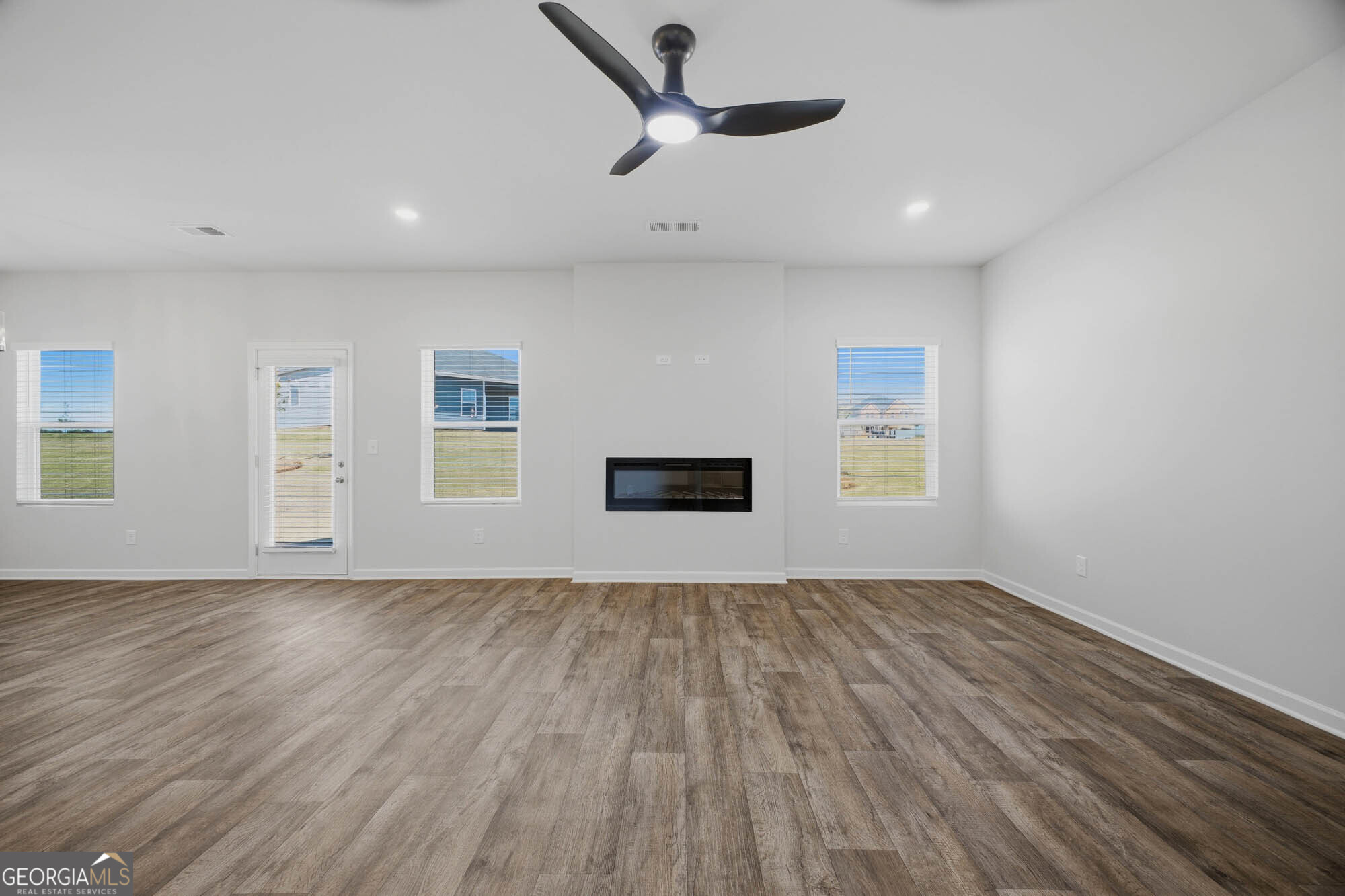 641 Encore Drive Property Photo 4