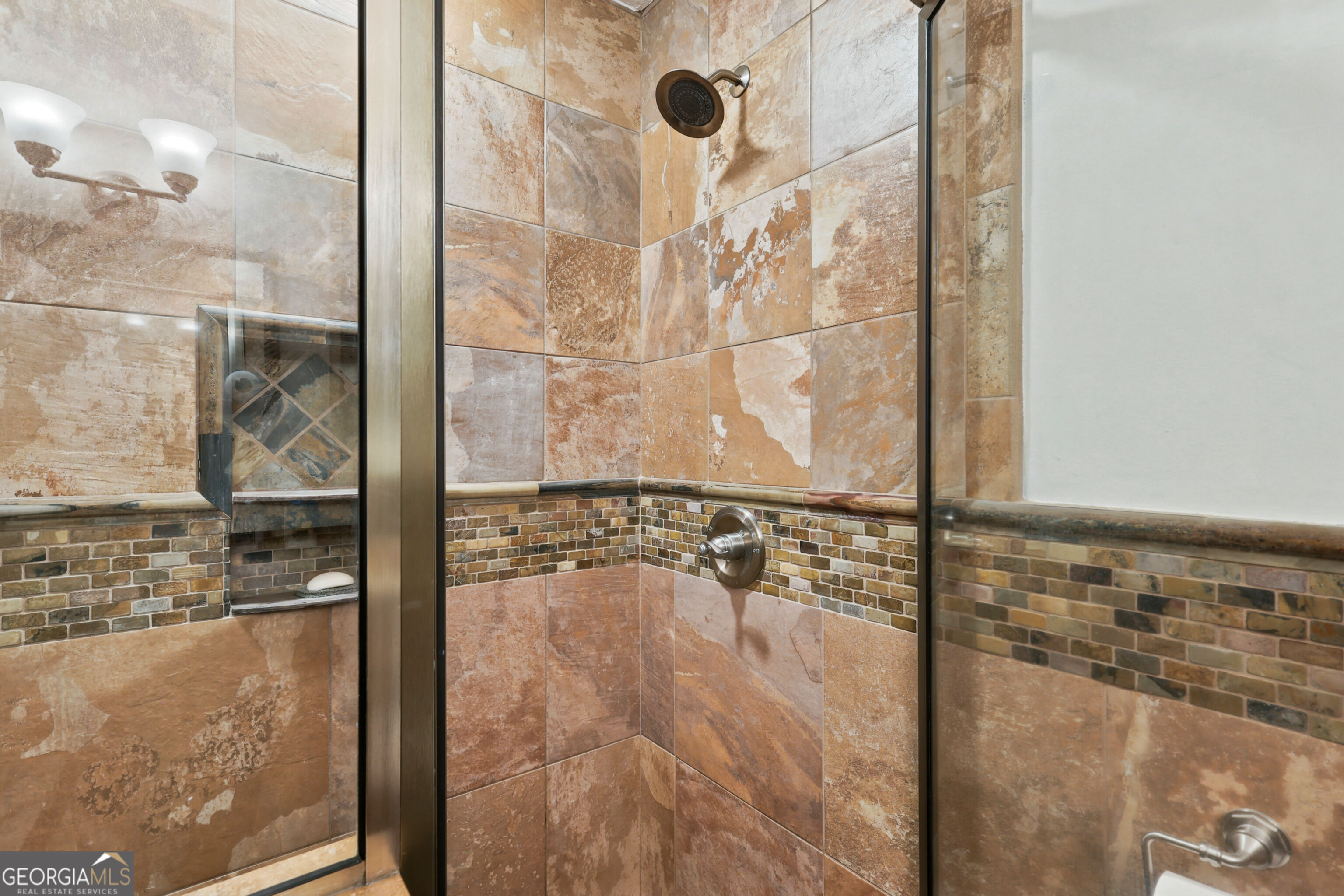 4370 Cole Road Property Photo 18