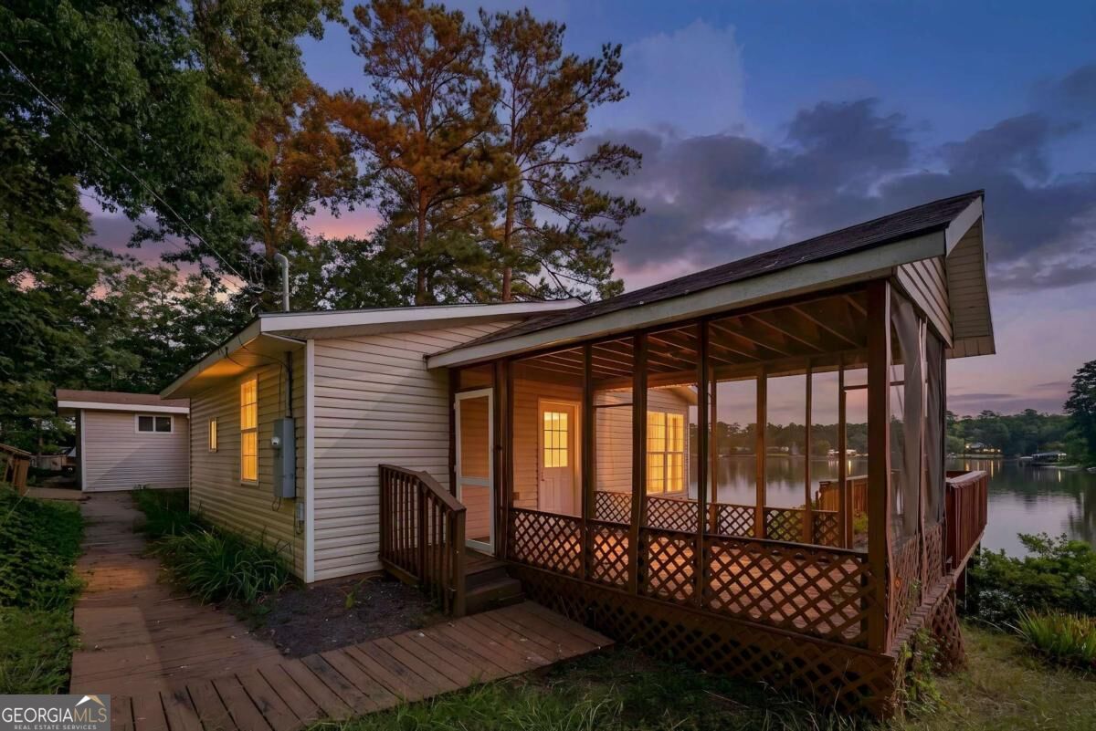 140 E Hamm Road Property Photo 2