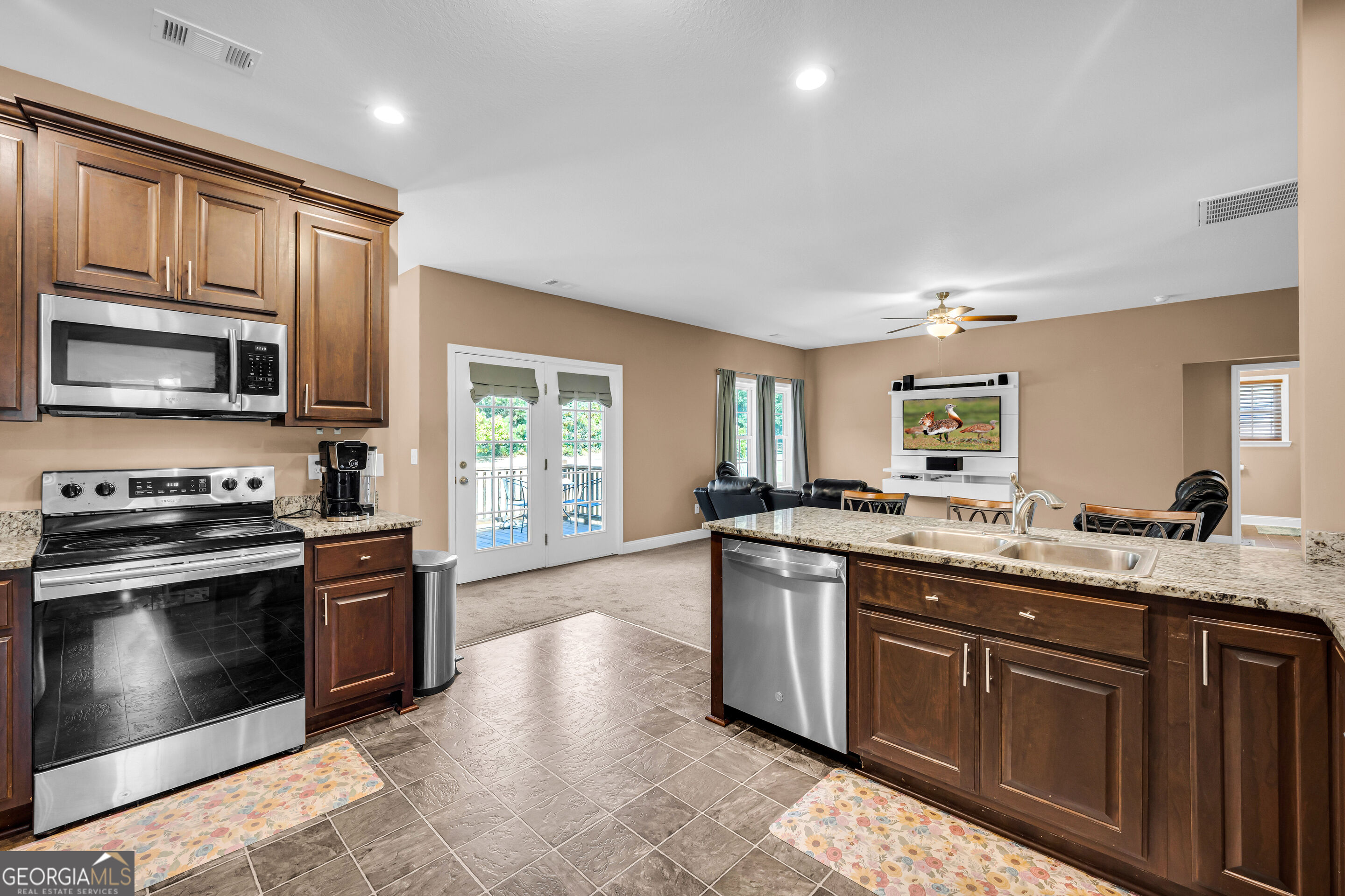 120 Springdale Road Property Photo 5